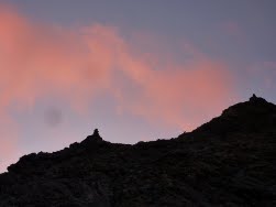  Coucher de soleil sur les cairns du Vieux Chaillol